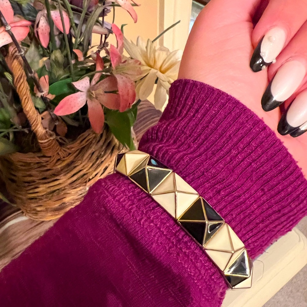 3/$10 🖤🤍 Black & White Studded Bracelet 🖤🤍